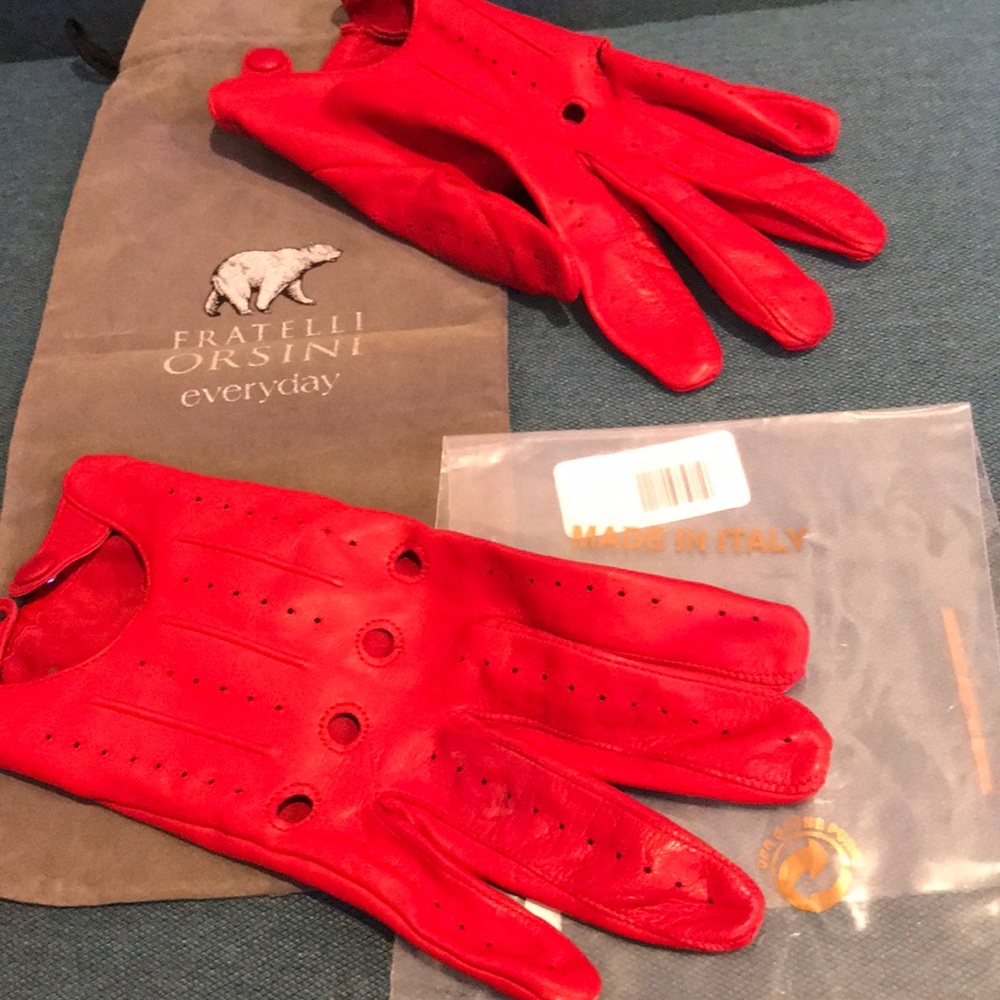 Fratelli Orsini Red Leather driving gloves.
